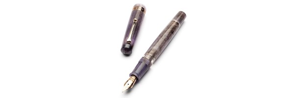 Leonardo Officina Italiana - Momento Magico - Amethyst RGT 2025 - Fountain pen - Steel nib Leonardo Officina Italiana - Momento Magico - Amethyst RGT 2025 - Fountain pen - Steel nib