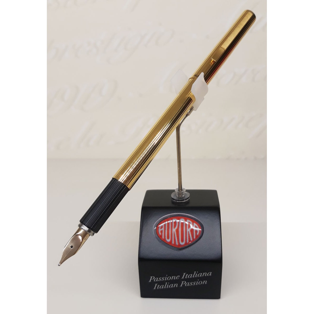 Aurora - Hastil - Fountain Pen Gold Plated - Gold Nib Aurora - Hastil - Fountain Pen Gold Plated - Gold Nib