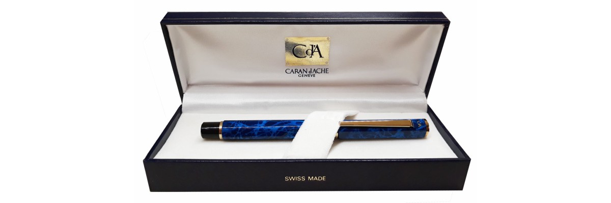 Caran d'Ache - Ecridor Lacca - Penna stilografica - Blu Caran d'Ache - Ecridor Lacca - Penna stilografica - Blu