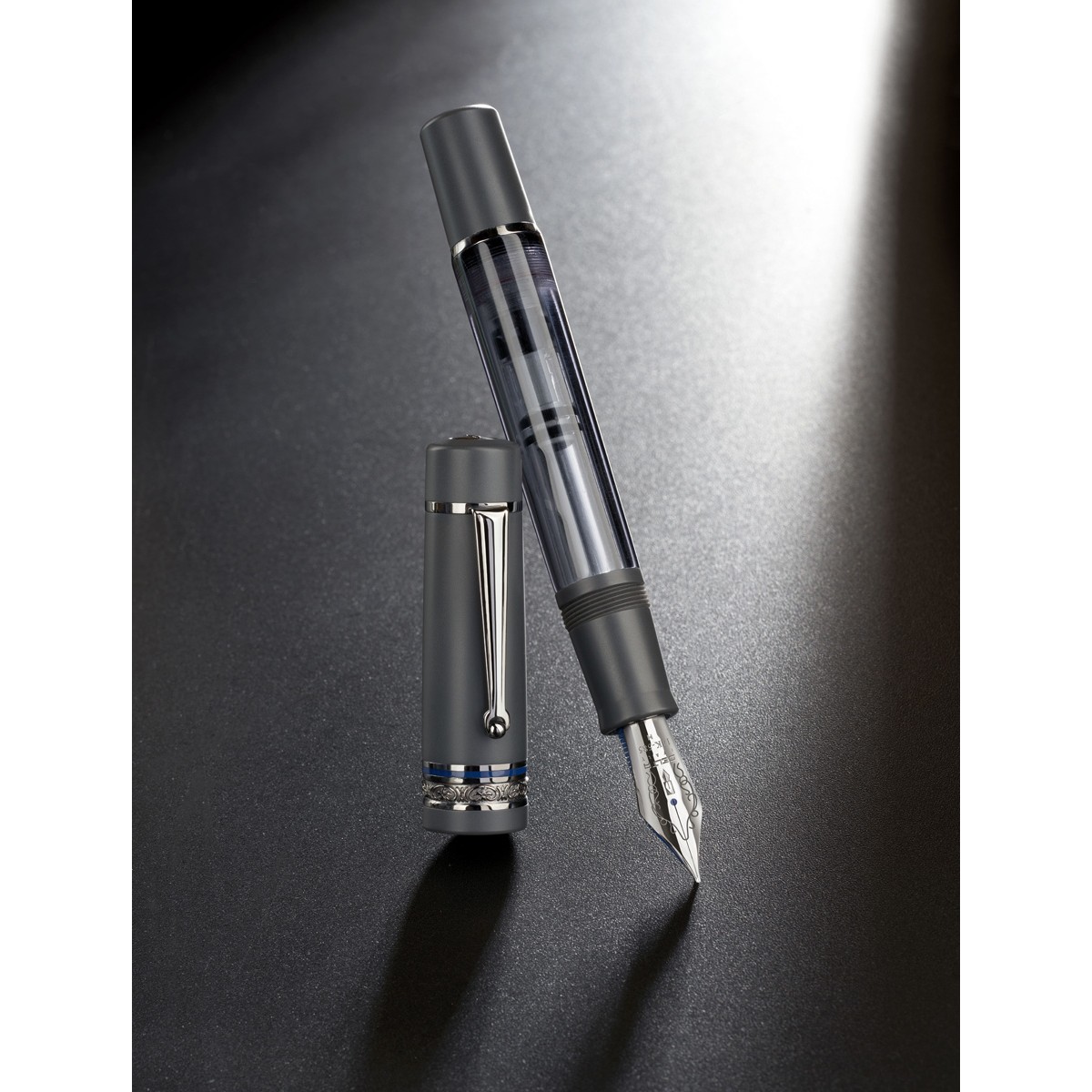 Delta - Prestige Matte Grey - Stilografica - Limited Edition Delta - Prestige Matte Grey - Stilografica - Limited Edition