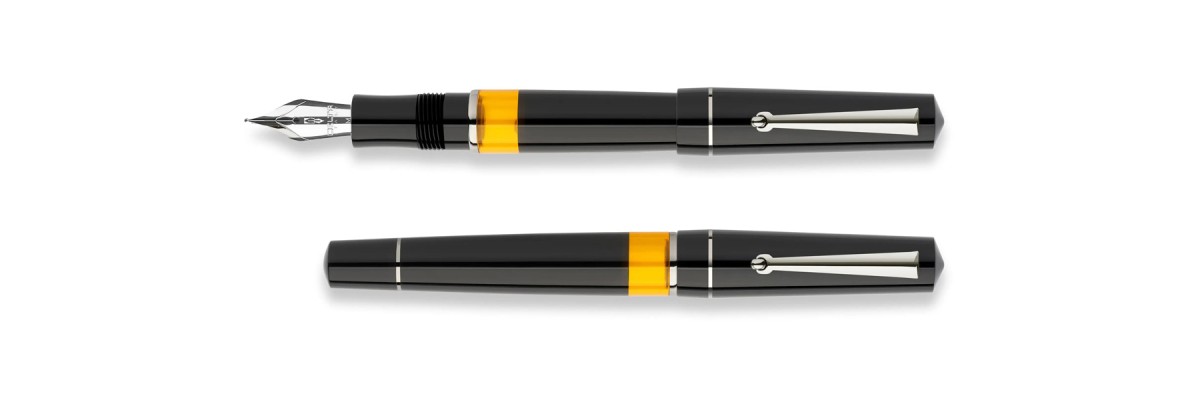 Delta - Dune - Black - Fountain pen - Steel Delta - Dune - Black - Fountain pen - Steel