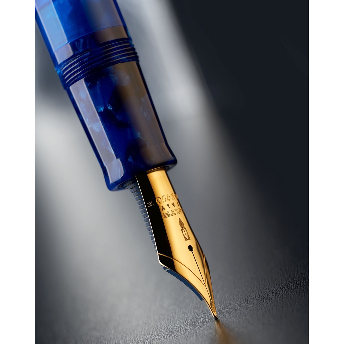 Delta - Imperial Blue - Stilografica - Limited Edition Delta - Imperial Blue - Stilografica - Limited Edition