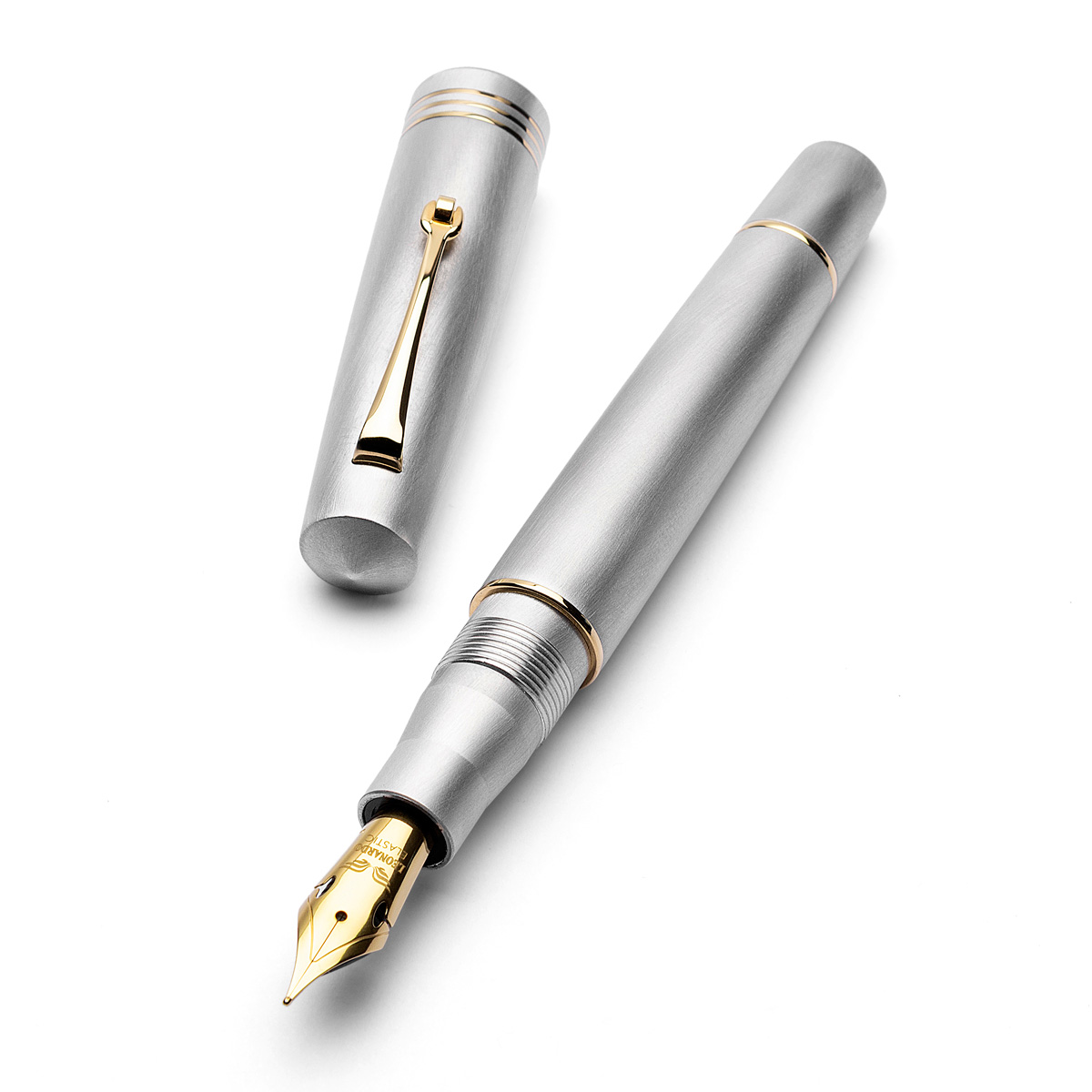 Leonardo Officina Italiana - Momento Zero - Alumina GT - Stilografica - Pennino Oro 14Kt. Leonardo Officina Italiana - Momento Zero - Alumina GT - Stilografica - Pennino Oro 14Kt.