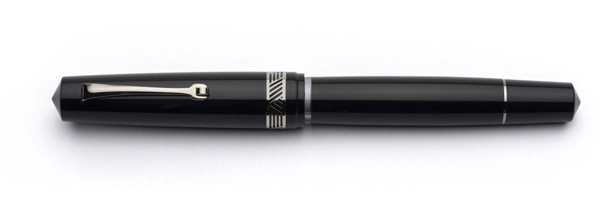 Leonardo Officina Italiana - Momento Magico - Glossy Anima Nera RT - Fountain pen - Gold nib Leonardo Officina Italiana - Momento Magico - Glossy Anima Nera RT - Fountain pen - Gold nib