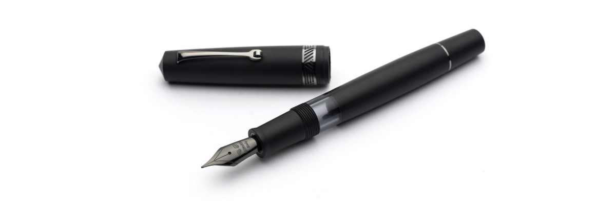Leonardo Officina Italiana - Momento Magico - Matte Anima Nera RT - Fountain pen - Gold nib Leonardo Officina Italiana - Momento Magico - Matte Anima Nera RT - Fountain pen - Gold nib