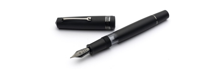 Leonardo Officina Italiana - Momento Magico - Matte Anima Nera RT - Fountain pen - Gold nib Leonardo Officina Italiana - Momento Magico - Matte Anima Nera RT - Fountain pen - Gold nib