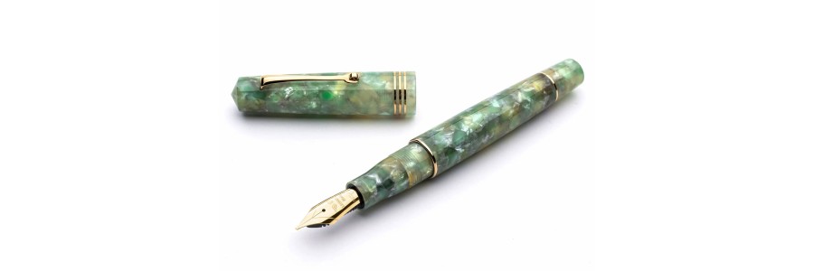 Leonardo Officina Italiana - Momento Zero resina - Green Jade GT - Stilografica - Pennino oro 14K Leonardo Officina Italiana - Momento Zero resina - Green Jade GT - Stilografica - Pennino oro 14K