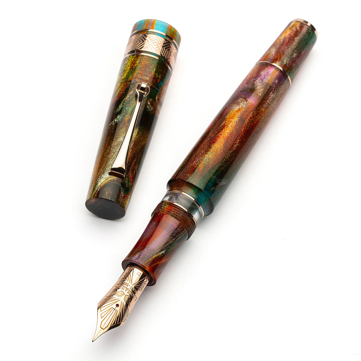 Leonardo Officina Italiana - Supernova PM5 RGT 14k #8 Gold nib - Rose gold finishes Leonardo Officina Italiana - Supernova PM5 RGT 14k #8 Gold nib - Rose gold finishes
