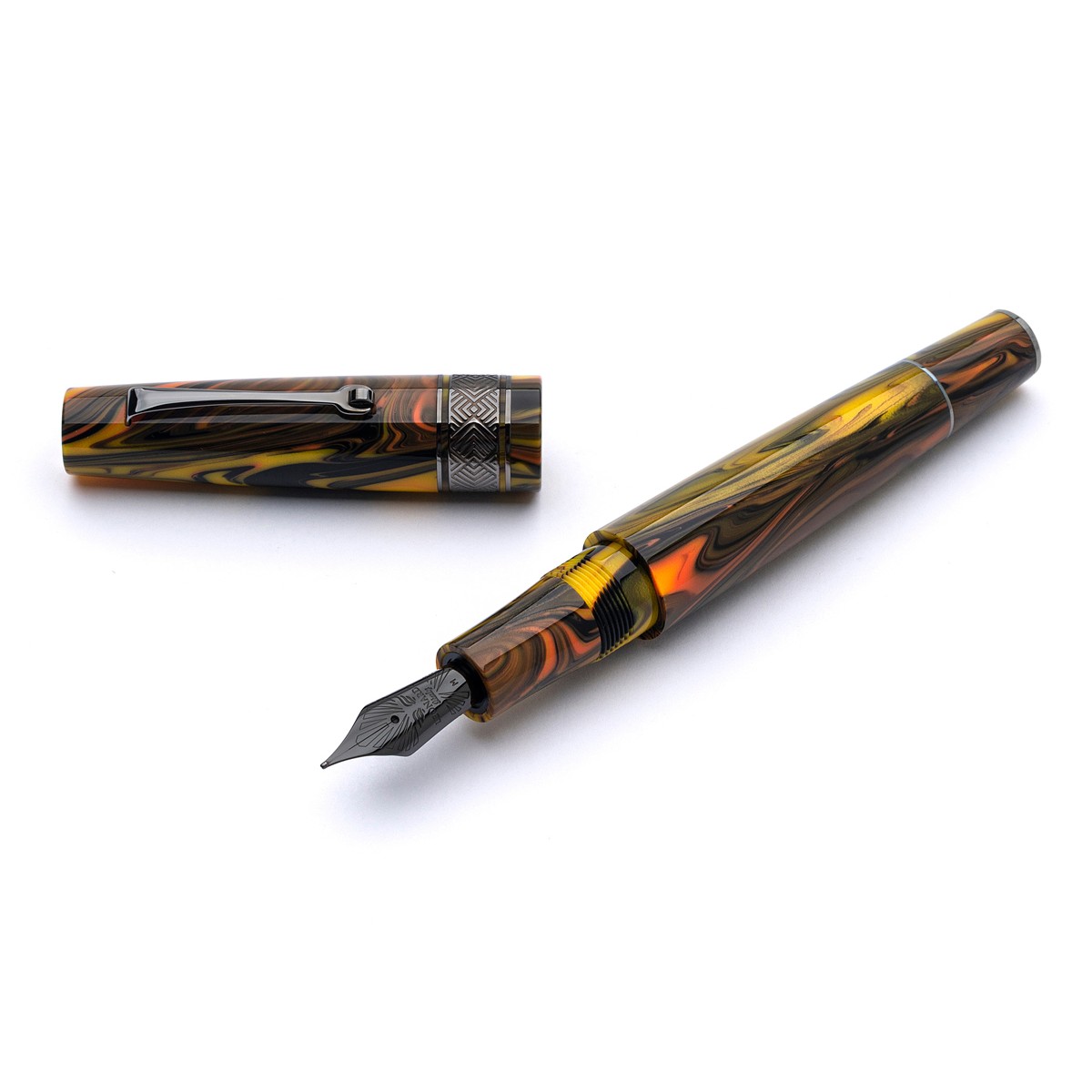 Leonardo Officina Italiana - Supernova Regular Size - Gallery RT - Stilografica - Pennino acciaio Leonardo Officina Italiana - Supernova Regular Size - Gallery RT - Stilografica - Pennino acciaio
