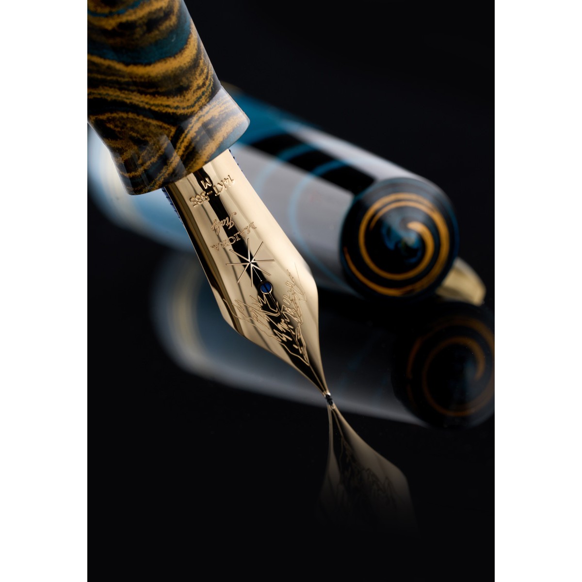 Maiora - Everest - Mega Piston - Celestia - Fountain pen - Numbered Edition Maiora - Everest - Mega Piston - Celestia - Fountain pen - Numbered Edition