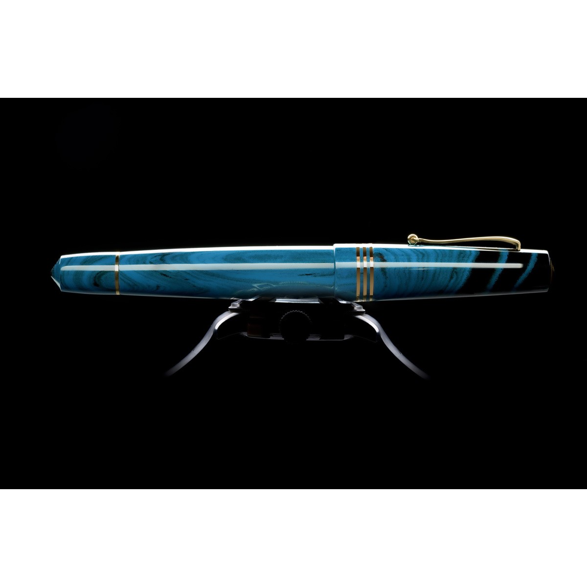 Maiora - Everest - Mega Piston - Celestia - Fountain pen - Numbered Edition Maiora - Everest - Mega Piston - Celestia - Fountain pen - Numbered Edition