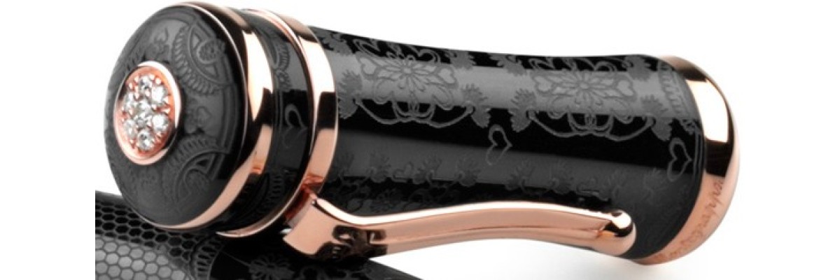 Montegrappa - Sophia Loren - Roller Oro Rosa/Diamanti Montegrappa - Sophia Loren - Roller Oro Rosa/Diamanti