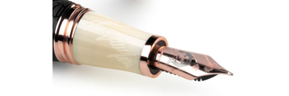 Montegrappa - Sophia Loren - Fountain Pen Rose Gold/Diamond Montegrappa - Sophia Loren - Fountain Pen Rose Gold/Diamond