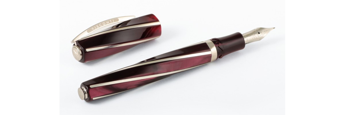 Visconti - Divina Elegance - Imperial Bordeaux Pearlescent - Oversize Fountain Pen Visconti - Divina Elegance - Imperial Bordeaux Pearlescent - Oversize Fountain Pen