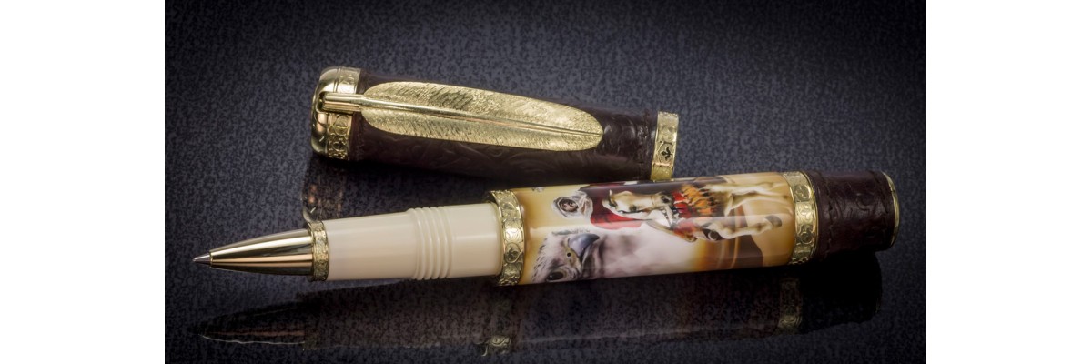 Visconti - Falconer - Rollerball Pen Vermeil Visconti - Falconer - Rollerball Pen Vermeil